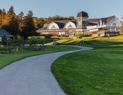 South-9-Tee-_-Clubhouse-opt